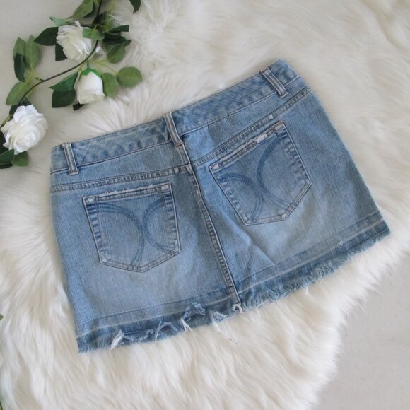 Y2K | Celebrity Pink | Raw Hem Distressed Denim Micro Skirt - Picture 2 of 7